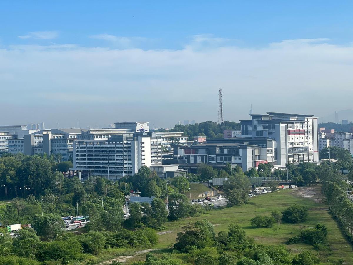 Mucihome Clio 3R2B, Putrajaya Condo Near To Ioi City Mall, Alamanda, Hospital Serdang, Wetland Studio Kru Dll- Non Smoking Home For Malaysian Only Eksteriør bilde